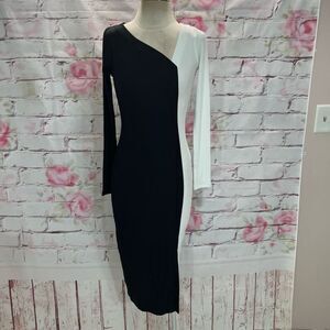GSTQ NWT Rib-Knit white black Color block long sleeve midi Dress